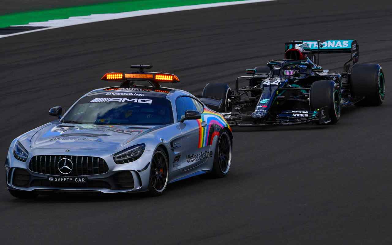 F1, Safety Car e Lewis Hamilton (ANSA)