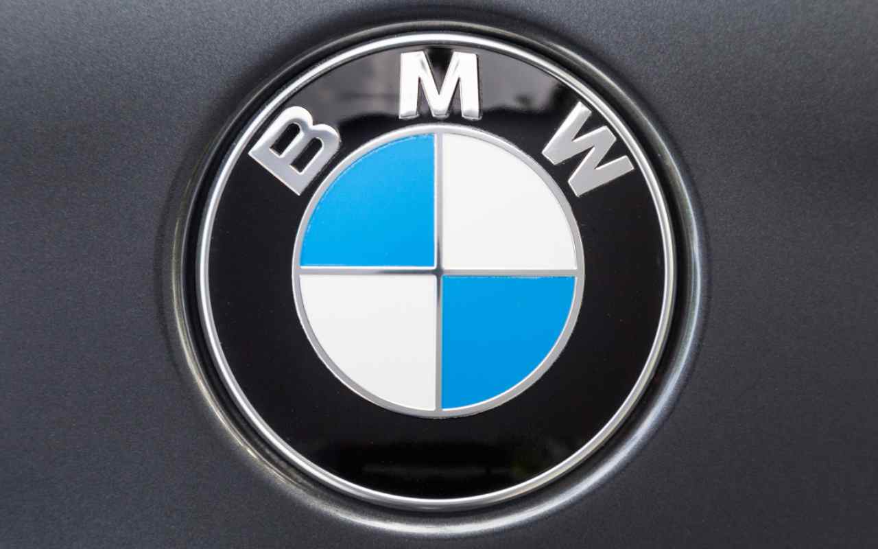 BMW (Adobe)