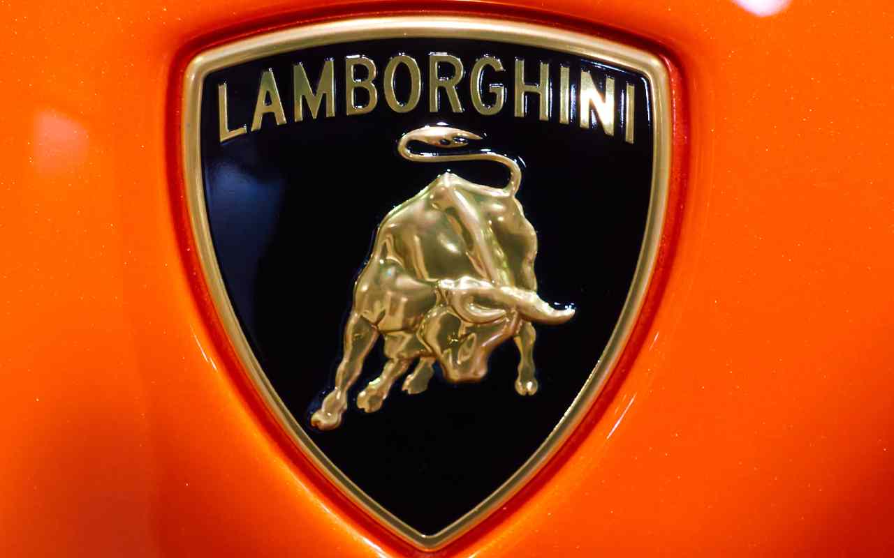 Lamborghini (AdobeStock)