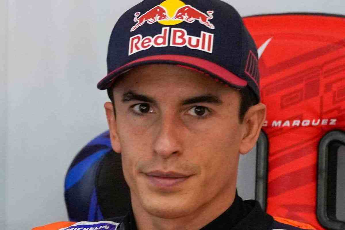 Marquez distrutto da un collega