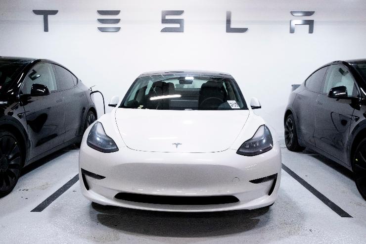 Tesla Model 3 che crescita