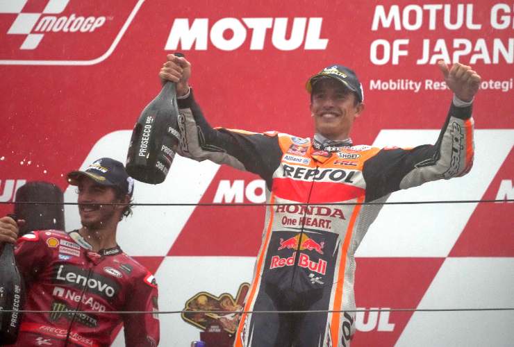 Marc Marquez sul podio di Motegi