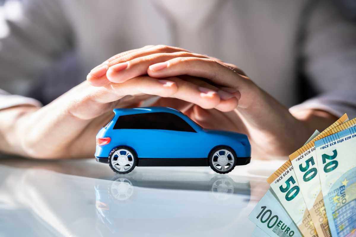Vuoi risparmiare sulla assicurazione auto? Quattro metodi infallibili