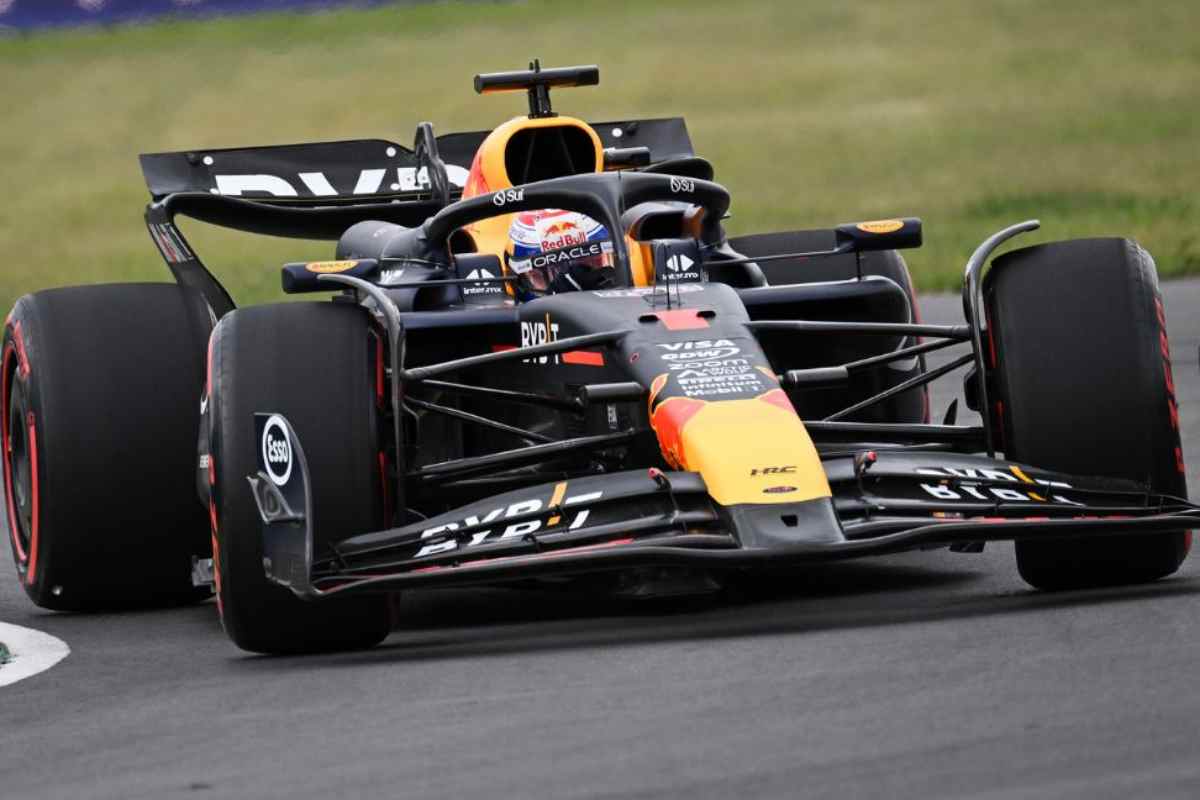 F1 Max Verstappen senza rivali