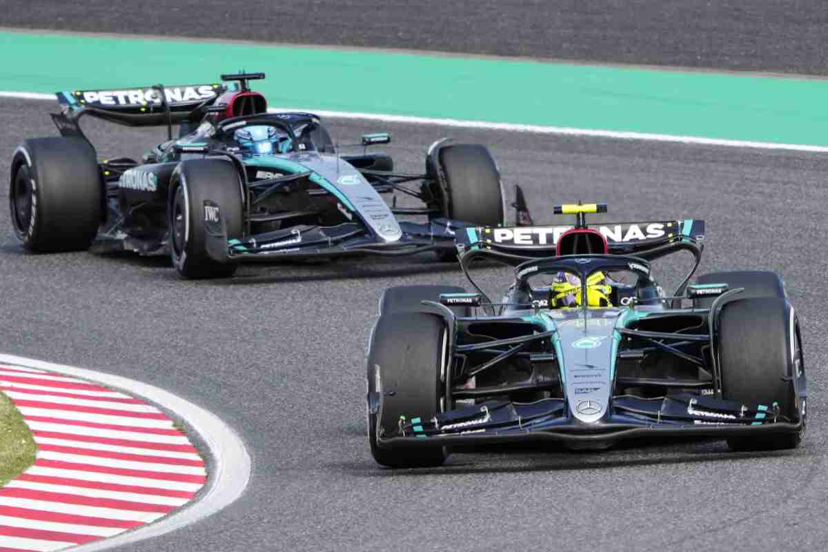 F1, Mercedes pronta a fare lo scherzetto alla Ferrari: arriva il doppio scippo