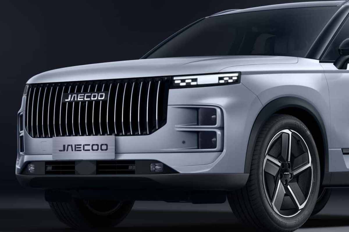 Jaecoo J7, nuovo SUV cinese: non ha nulla da invidiare a Land Rover