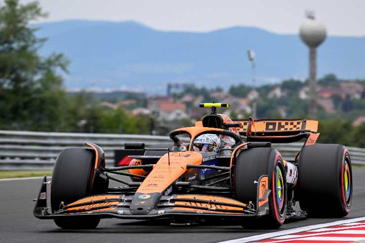 Lando Norris vola davanti