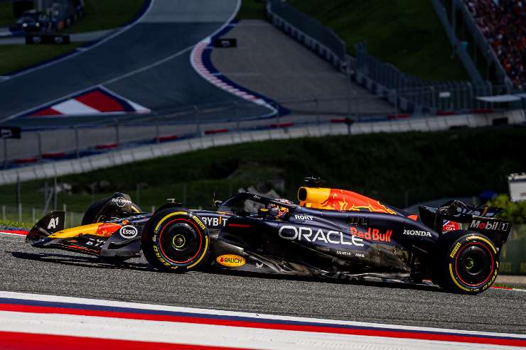 Max Verstappen vecchio pacchetto