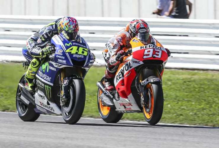 Valentino Rossi e Marc Marquez in pista