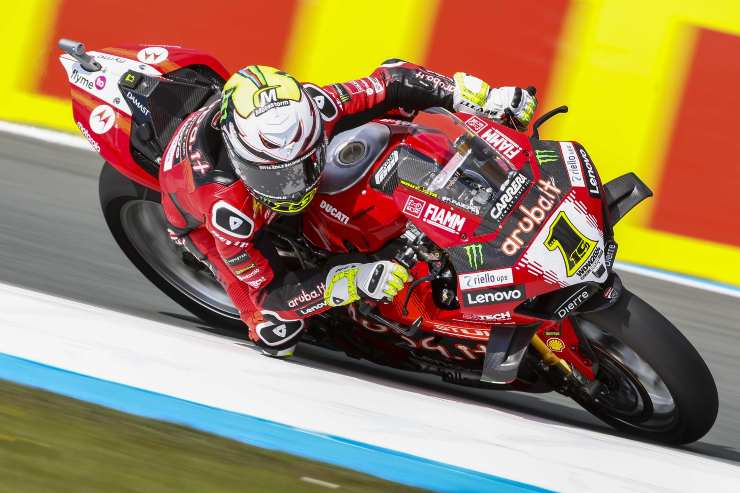 SBK, altro terremoto in vista per Ducati? Sentite che dice Bautista sul ritiro