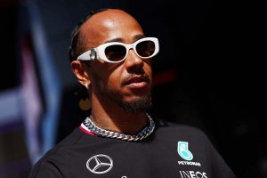 Lewis Hamilton, allarme rosso in Ferrari: viene già meno tutto?