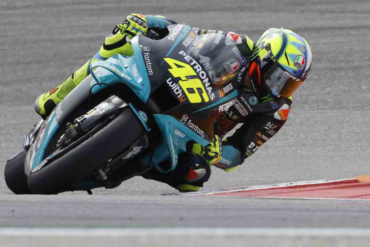 Valentino Rossi "torna" in pista in MotoGP: i fan non credono ai loro occhi