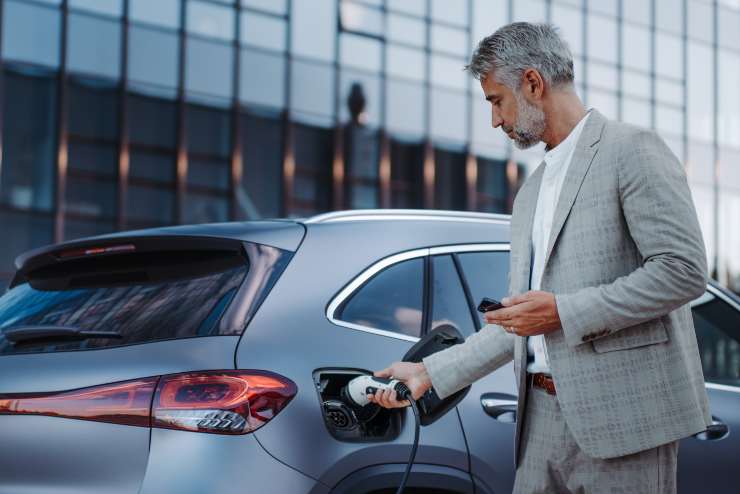 Auto elettriche, nuovo allarme: il problema che bisognava considerare