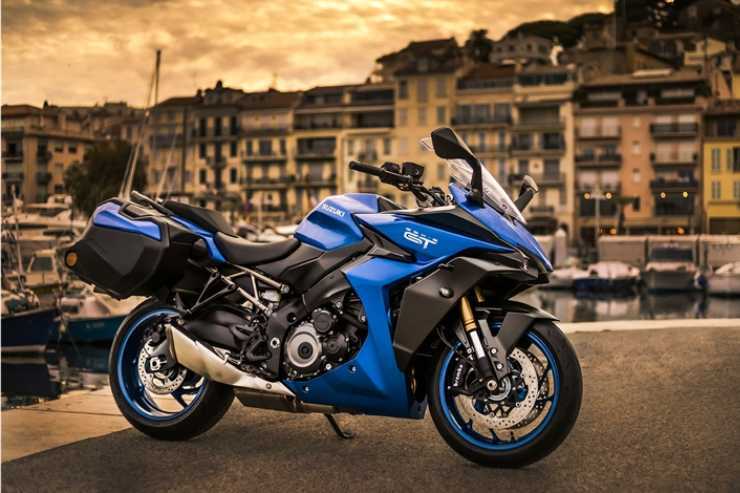 Suzuki GSX X S 1000 GT prezzo e dettagli